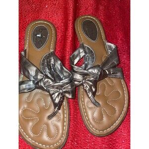 BOC Born Concept Women's Size 7 Silver Double Knot Thong Sandals Flip Flops